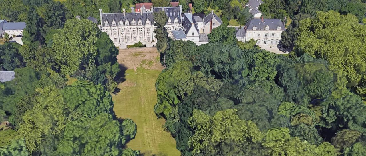 Charmant Studio Au Calme Tout Confort Dans Chateau Neo Gothique Proche Zenith Comet Orleans Parking Voiture Gratuit Wifi Haut Debit Rue Des Montees 外观 照片