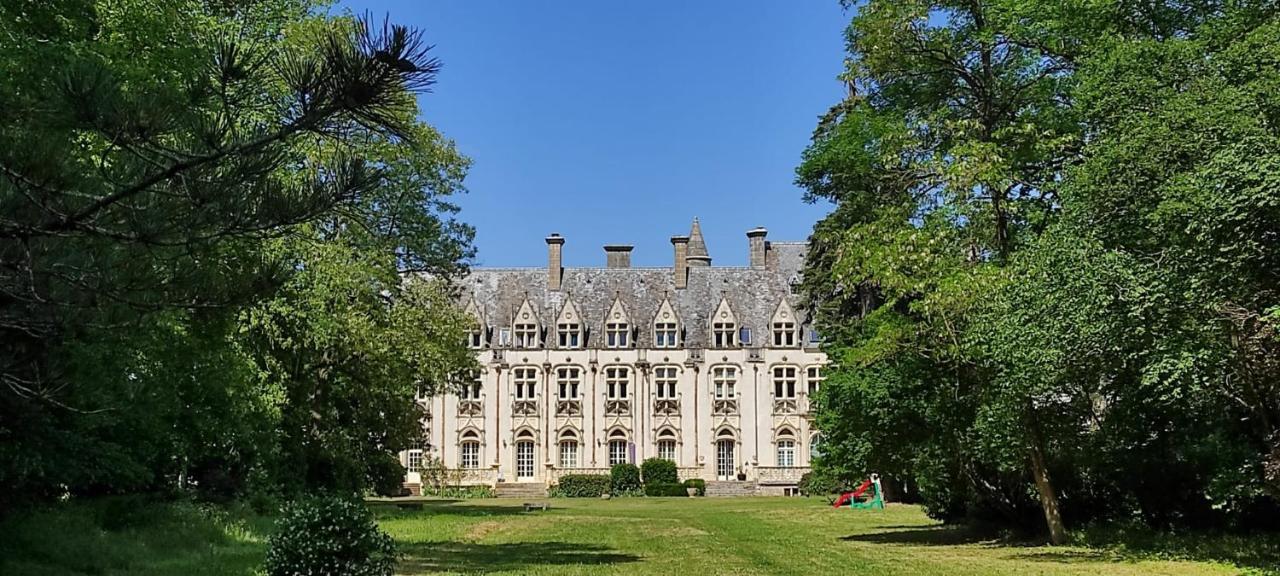 Charmant Studio Au Calme Tout Confort Dans Chateau Neo Gothique Proche Zenith Comet Orleans Parking Voiture Gratuit Wifi Haut Debit Rue Des Montees 外观 照片